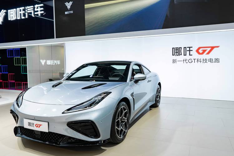 广州越秀区晶恒飞企业管理咨询哪吒汽车在智能汽车领域的表现，领途汽车在新能源汽车市场中的影响力